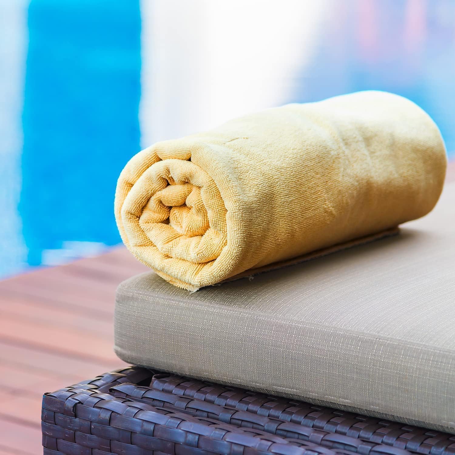 KAHAF Collection quick-dry weave demonstrated on plush towel surface.
