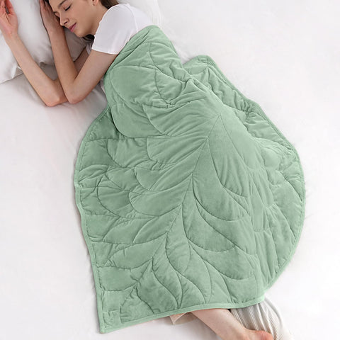 Kaisa weighted blanket delivers targeted pressure relief for sofas and beds