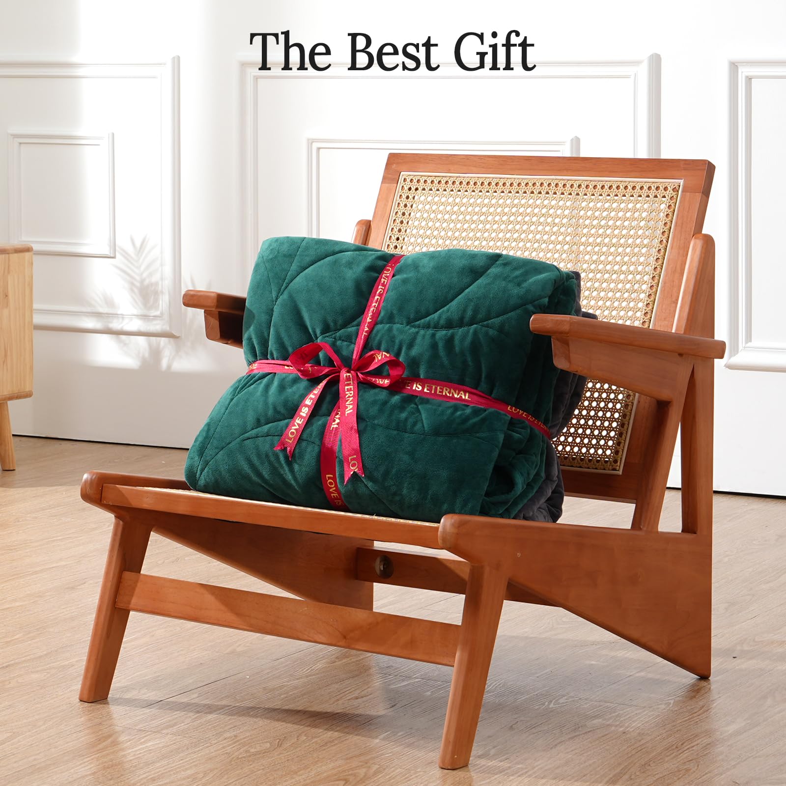 Kaisa weighted blanket queen-size 60x78 demonstrates full-coverage warmth and comfort.