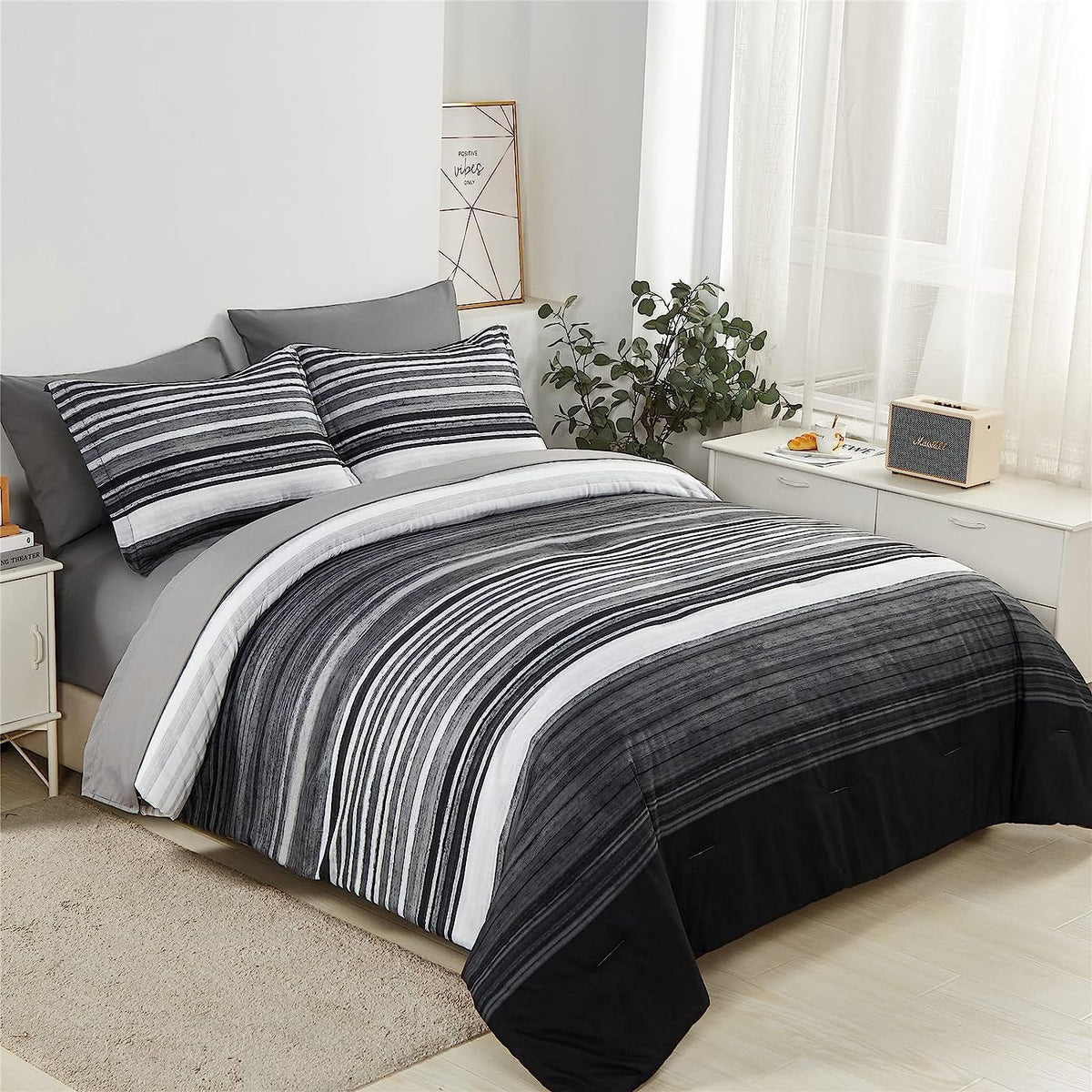 KAKIJUMN twin striped comforter set on bed, modern look and all-season warmth