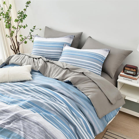 KAKIJUMN stripe pillow sham twin 20x26 completes the look