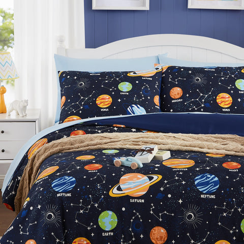 Kaleido Space Full Kids Comforter Space Room Setup ideal space-themed bedroom decor.