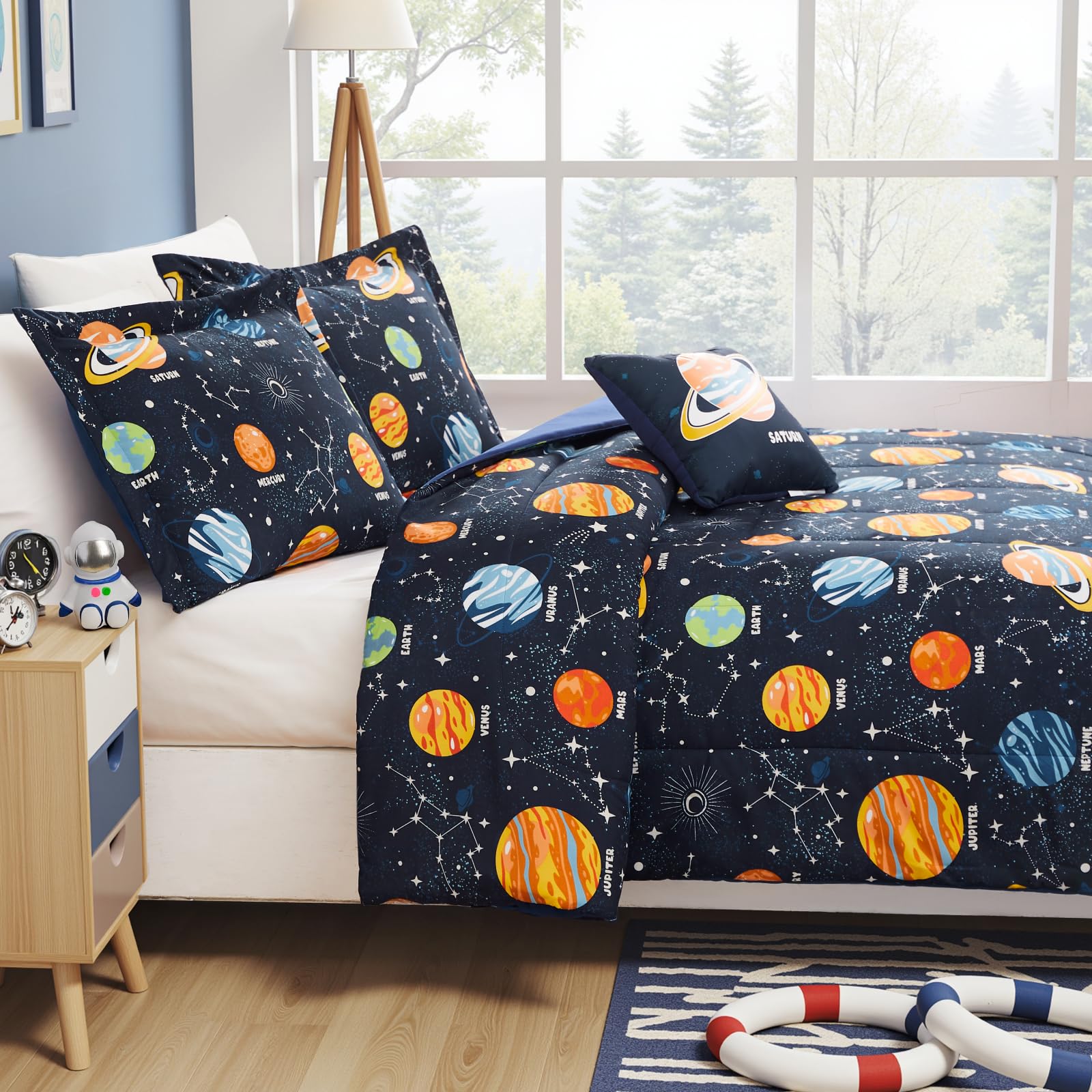 Kaleido Space gift-ready 3-piece set for birthdays and holidays.