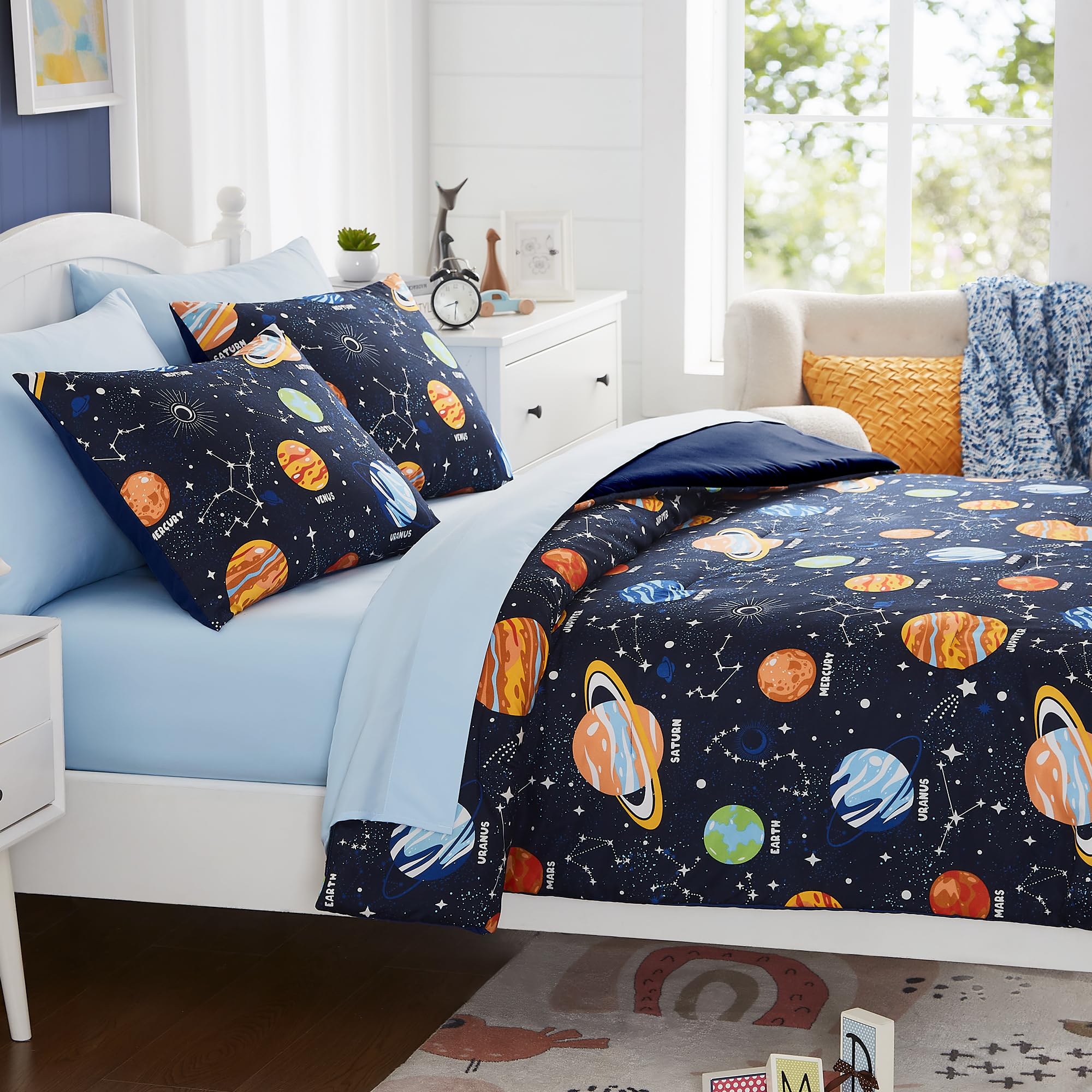 Kaleido Space gift-ready twin set is a great kids' present