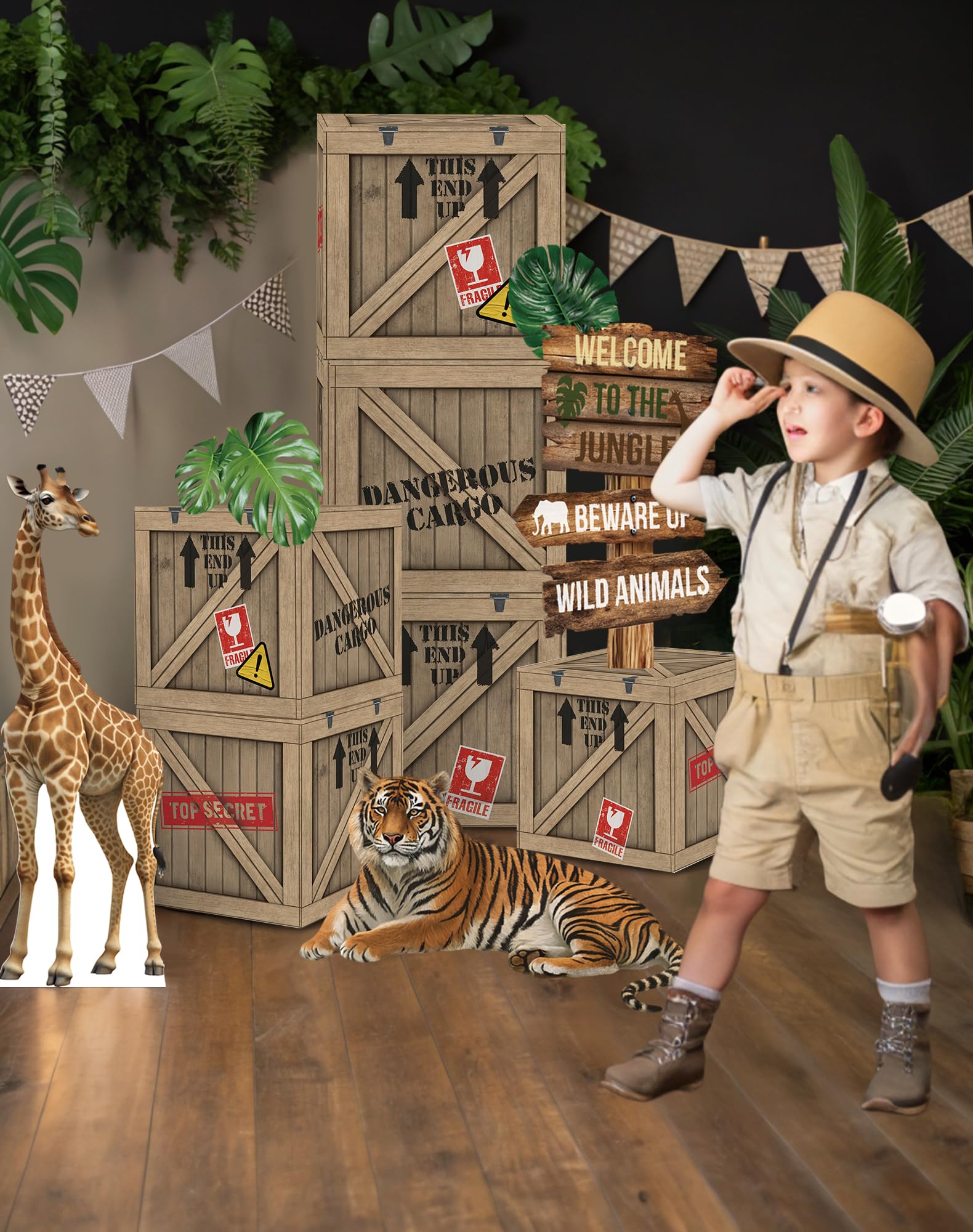 KARAQY safari entrance decor creates instant theme continuity for guests.