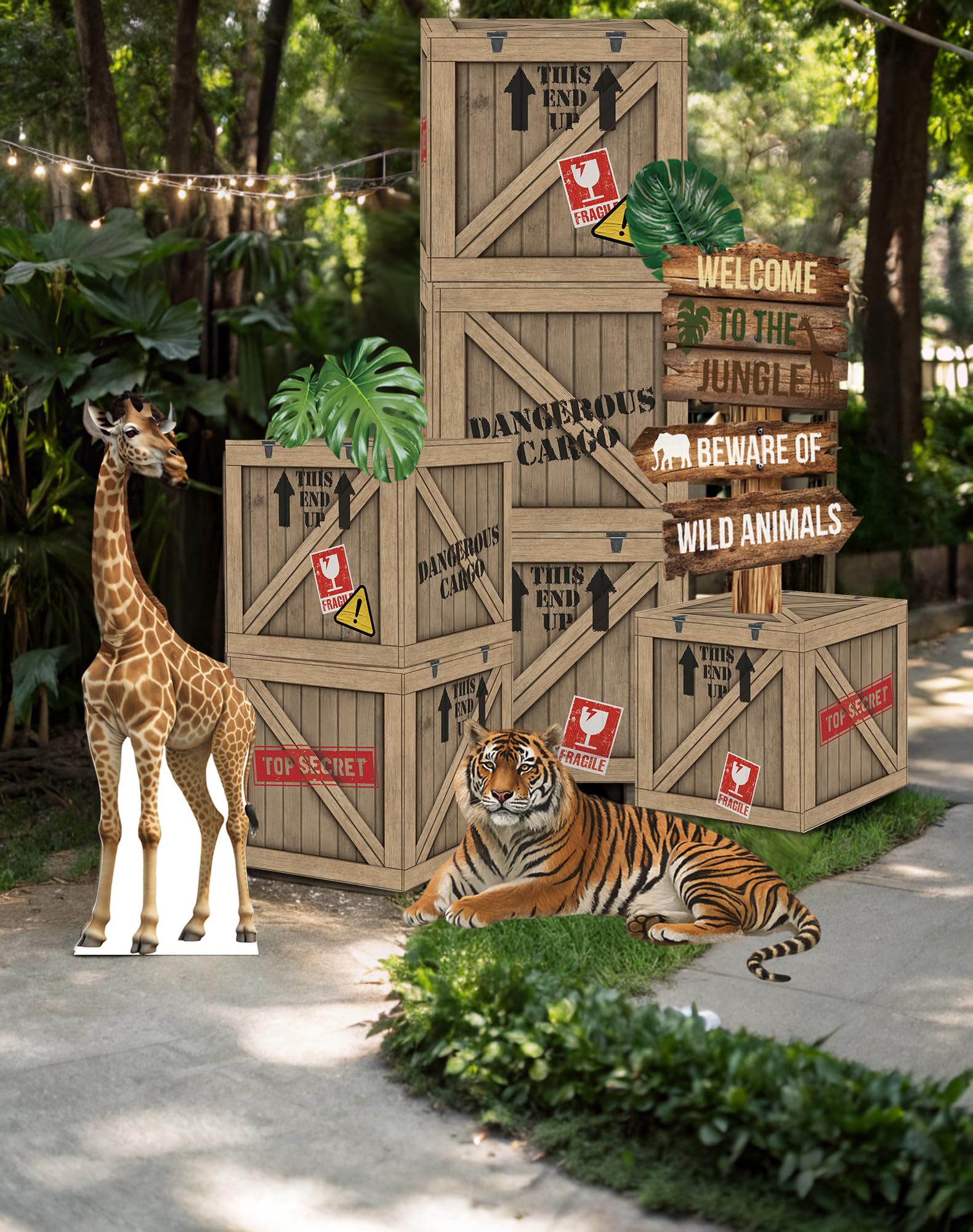 KARAQY tiger cutout brings bold jungle energy to party corners.