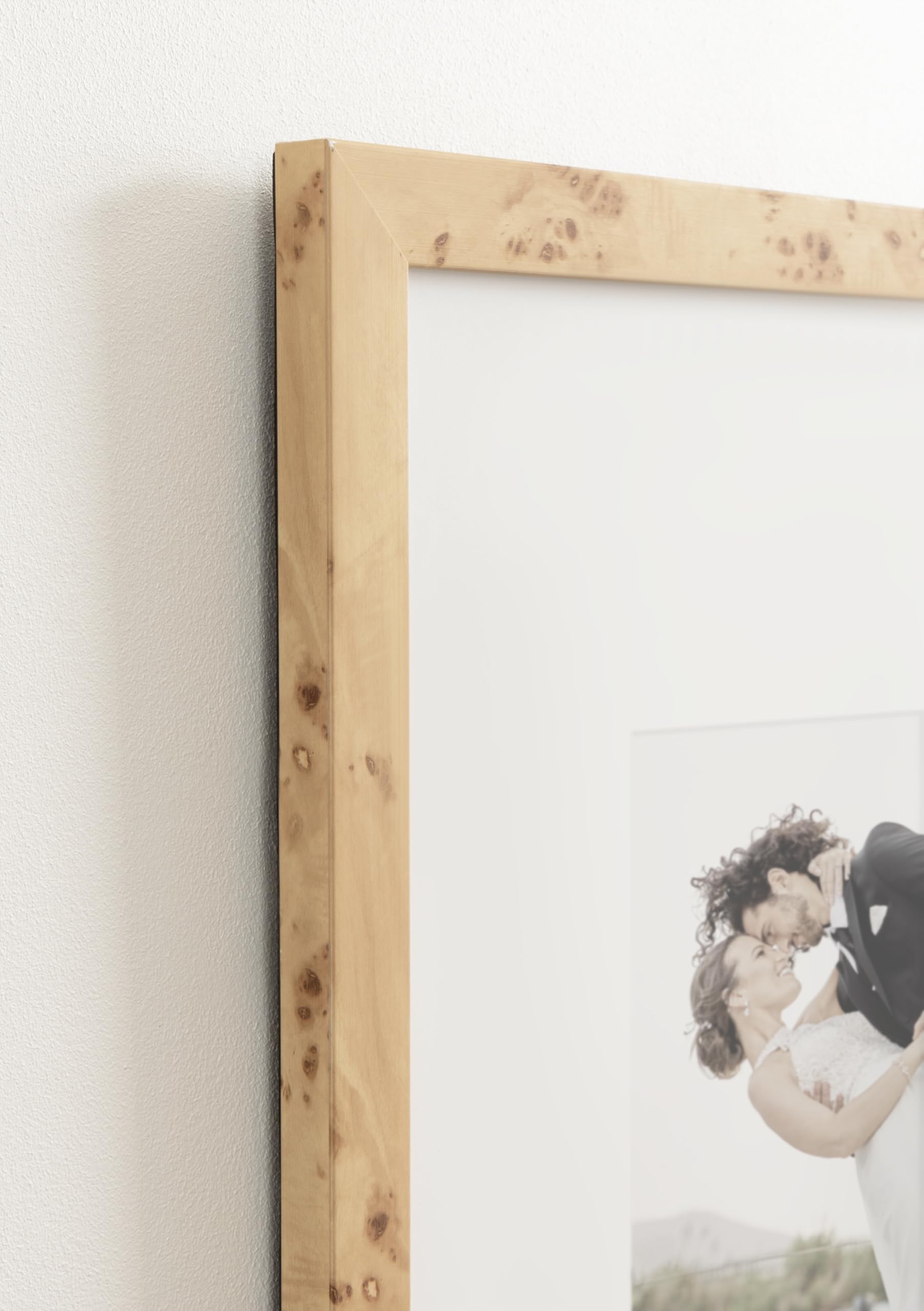 Kate and Laurel Burlock two-piece set for versatile decorating