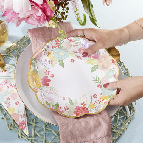 Kate Aspen Garden Blooms 9-inch plate with blue motif ideal for desserts.