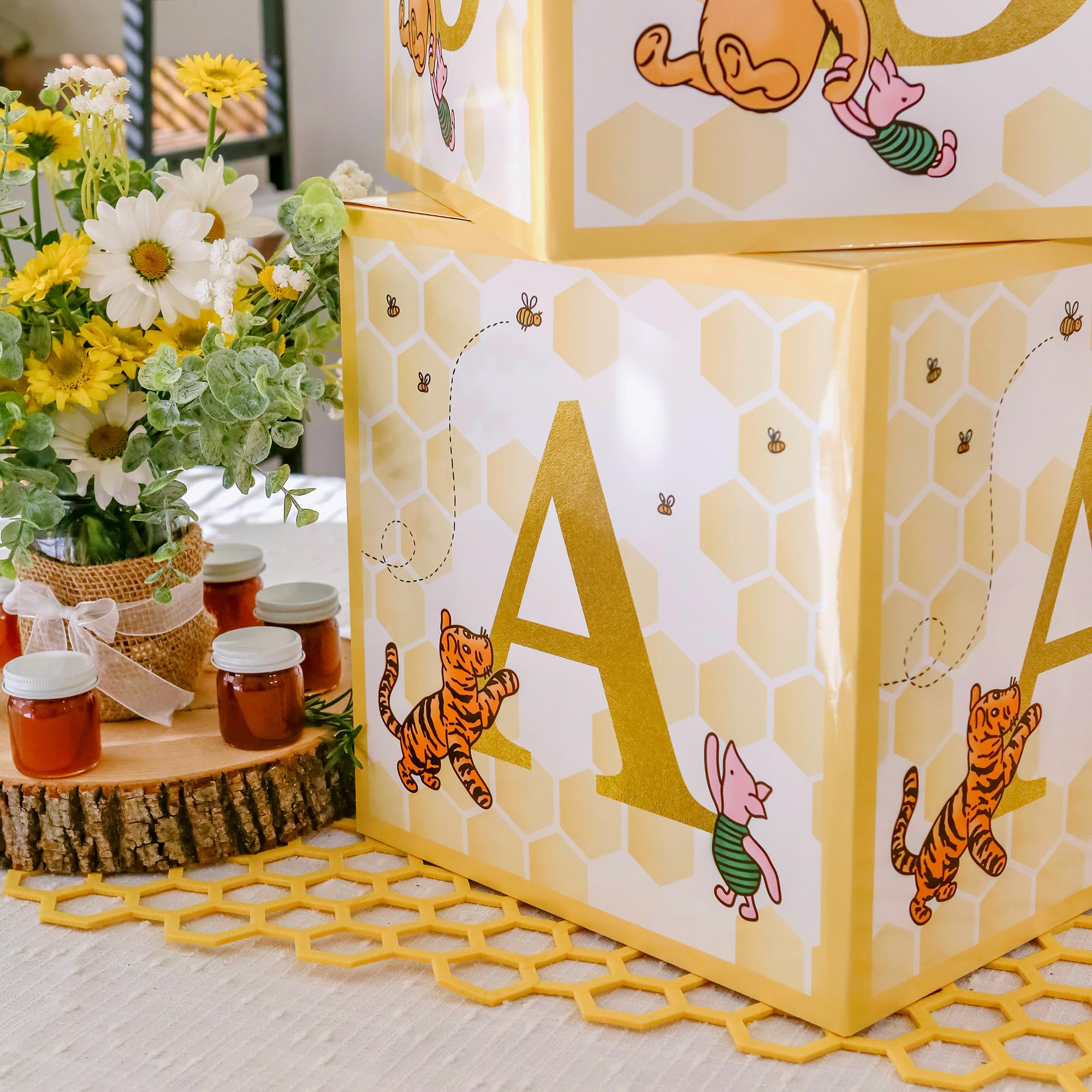 Kate Aspen DIY-friendly decor that holds balloons or flowers for a magical display
