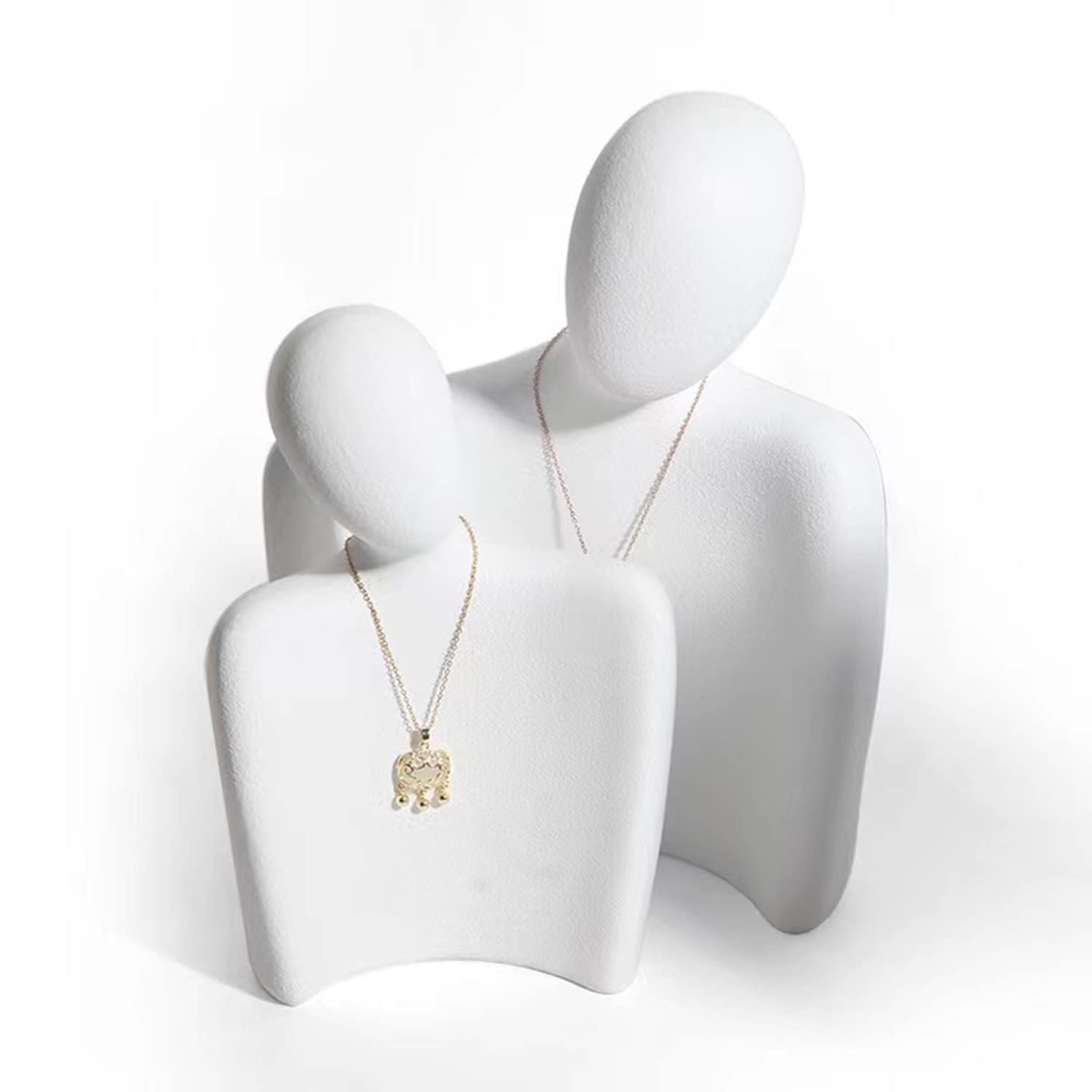 Katoonx couple figurine detailed base offers stable display on desks and tables.