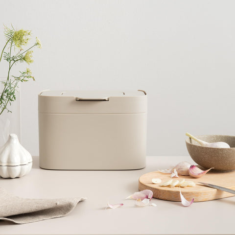 Kazai Elin on-counter display showing compact size