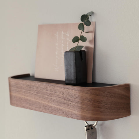 Kazai Toke six discreet key hooks for easy daily access.