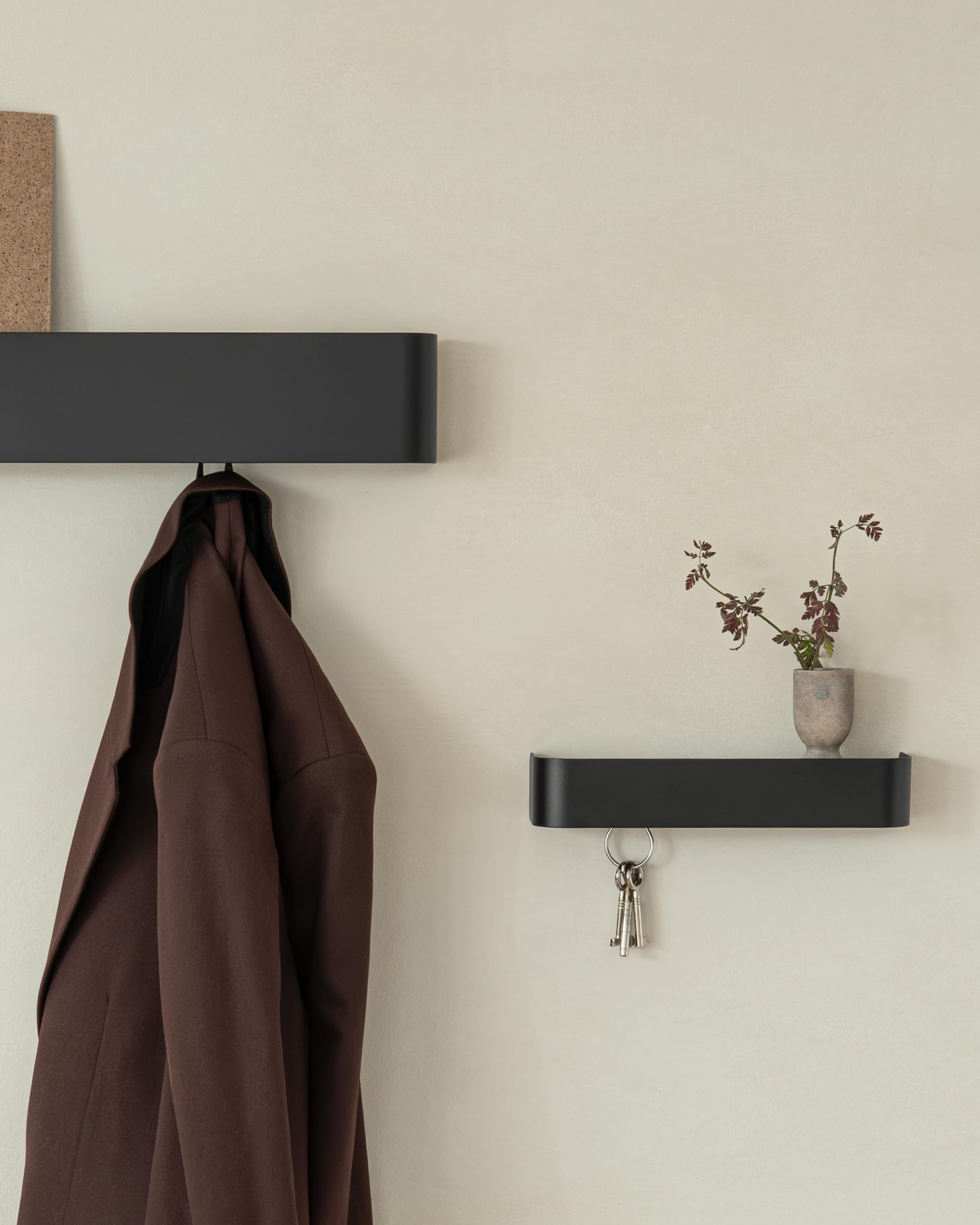 Kazai Tone powder-coated steel finish provides durable daily-use protection.