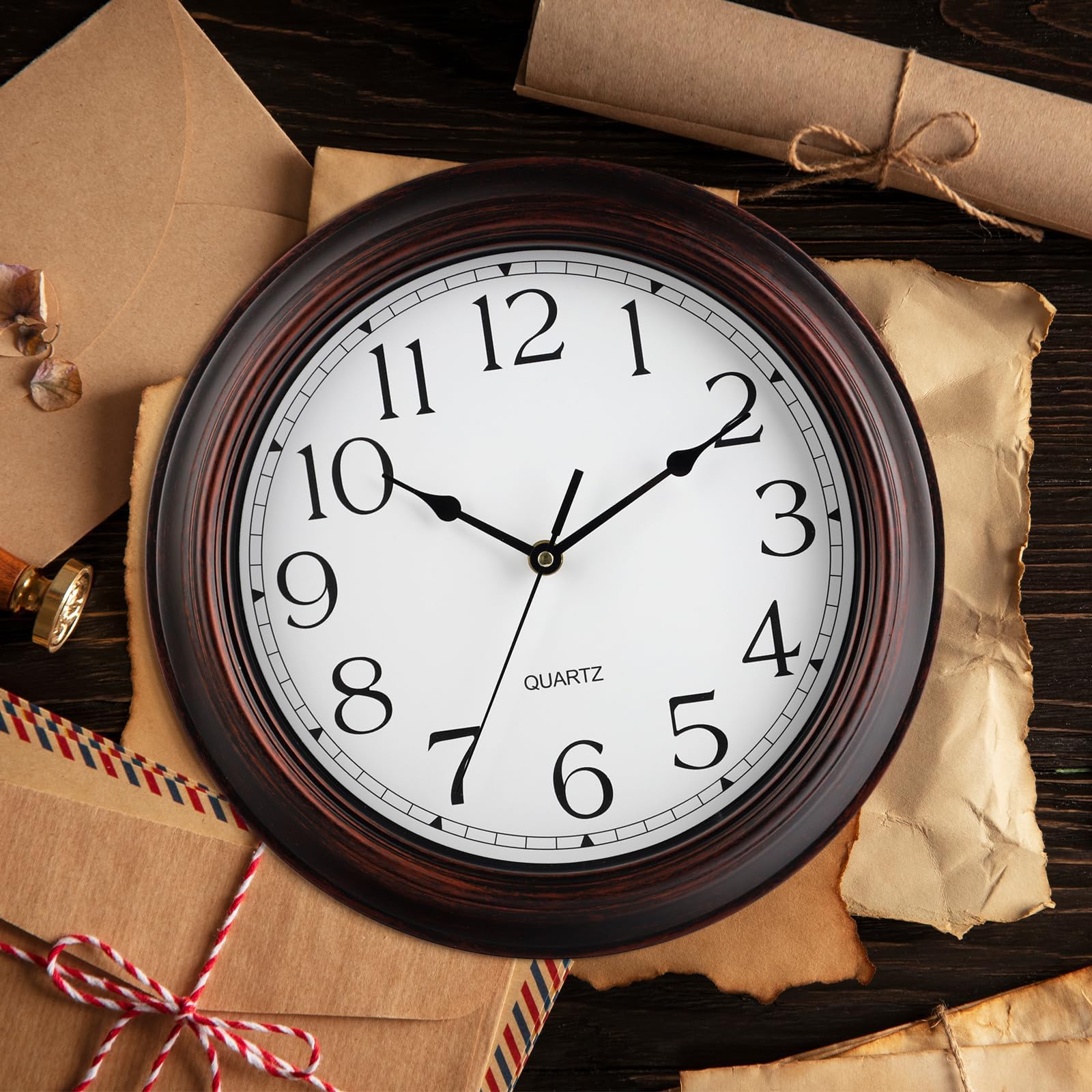 KECYET wall clock suits living rooms and kitchens for ambience and practicality