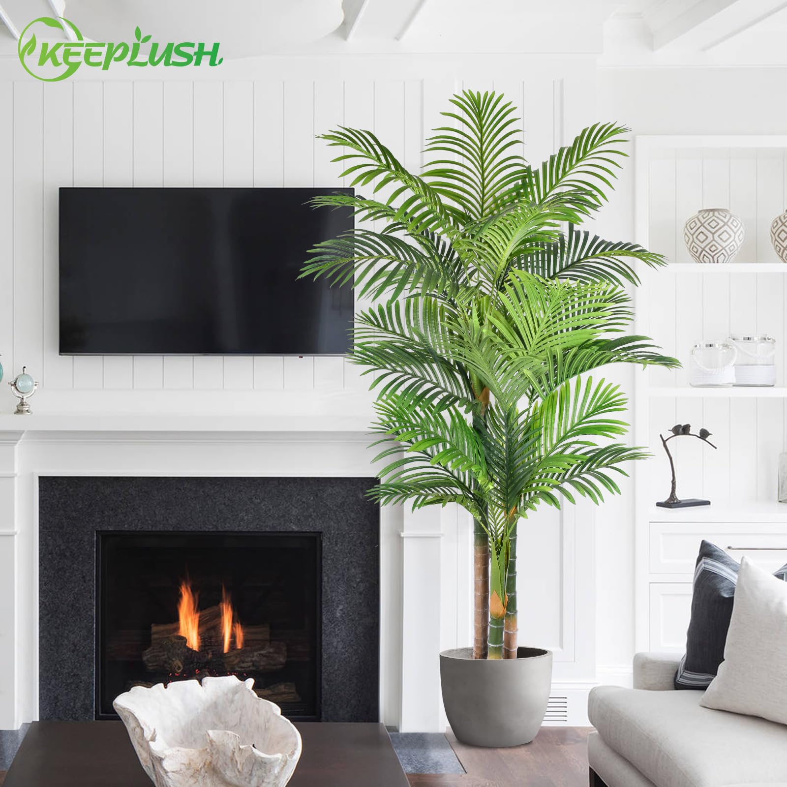 Keeplush adjustable branches with metal wires for easy shaping.