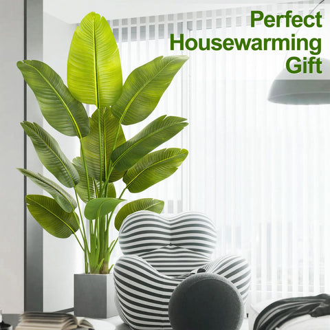 Keeplush fade-resistant materials keep vibrant look without watering