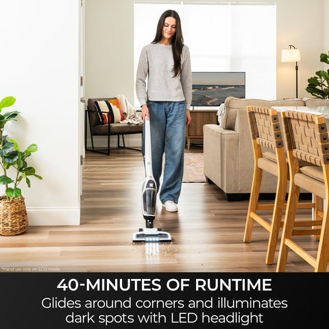 Kenmore DS2000 self-standing design keeps your floor tidy between passes.