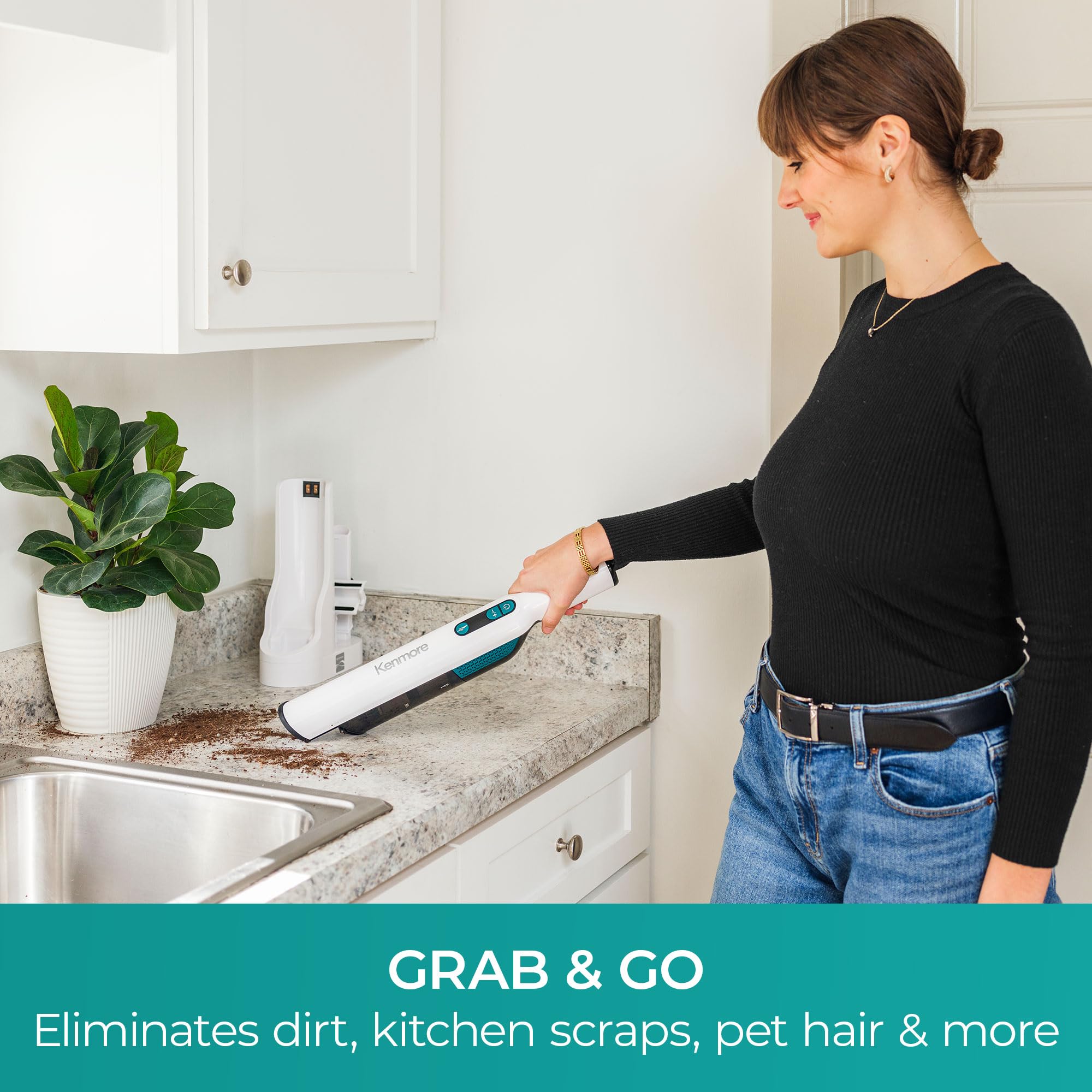 Kenmore HV3005 docking station charges and stores accessories