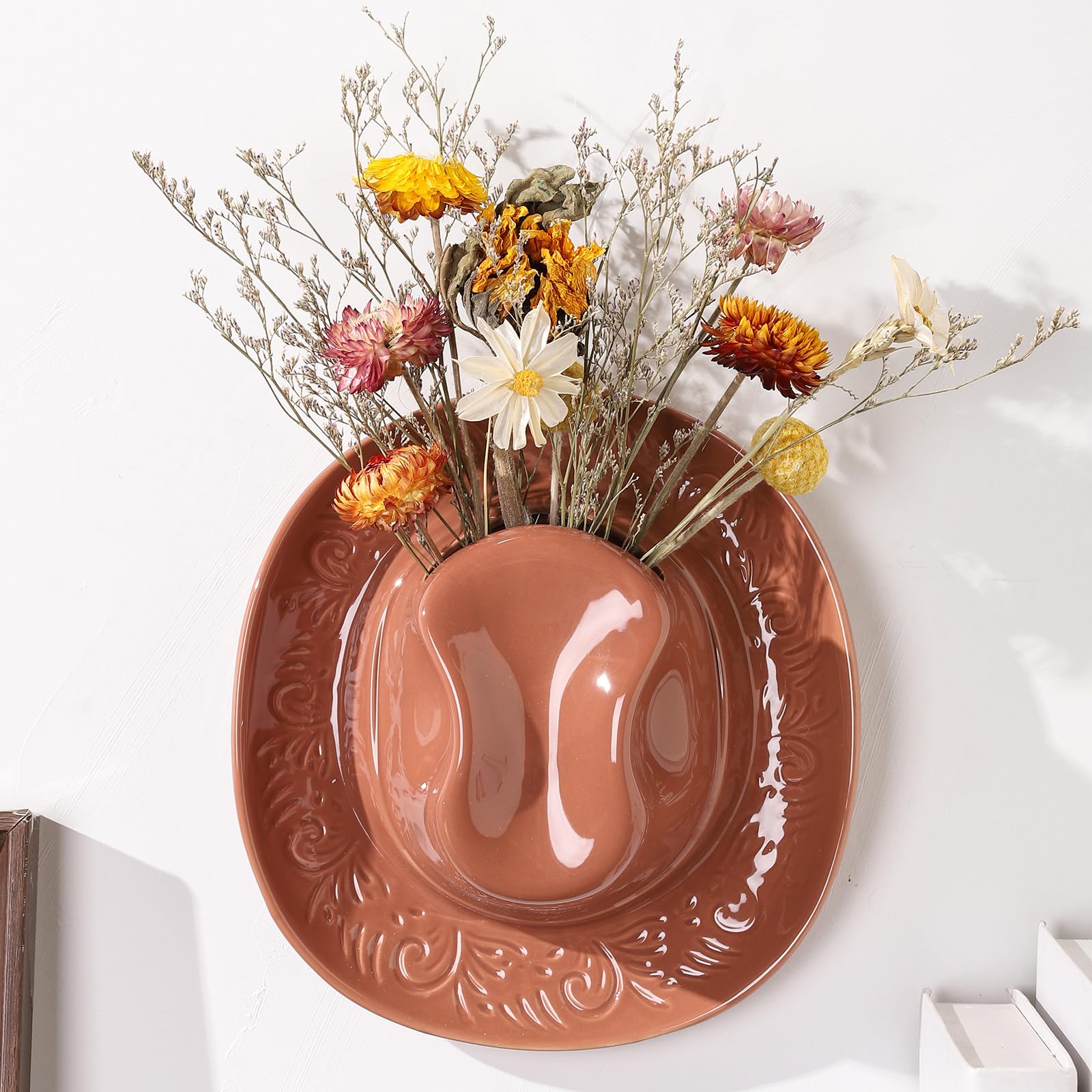 KGCCIZI cowboy-hat ceramic hanging planter for chic wall greenery in living rooms.