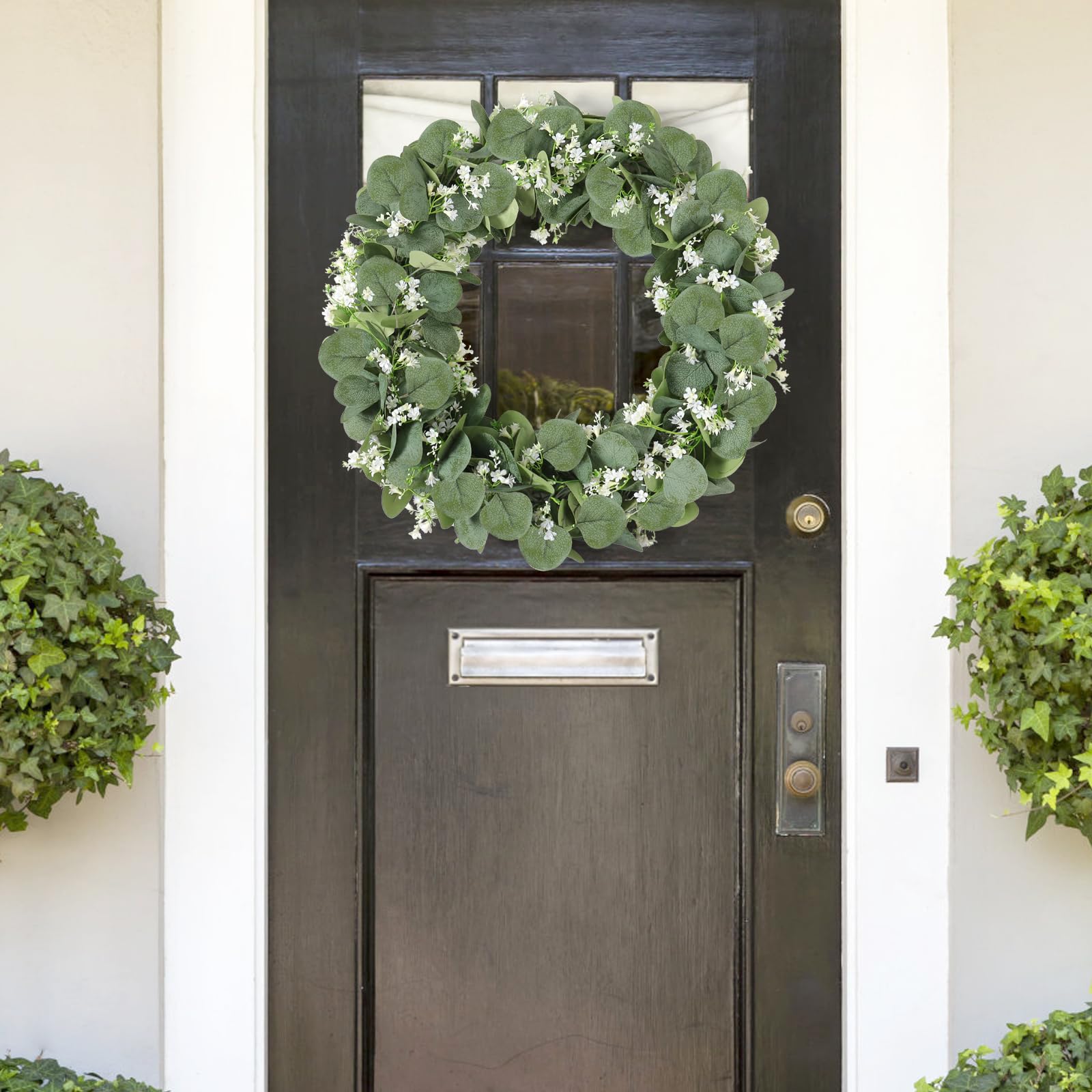 Khoyime garland is UV resistant and weatherproof for indoor or outdoor use.
