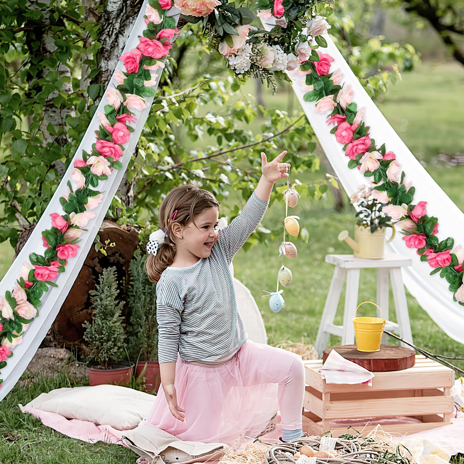KHOYIME outdoor-friendly garland resists fading in sun.