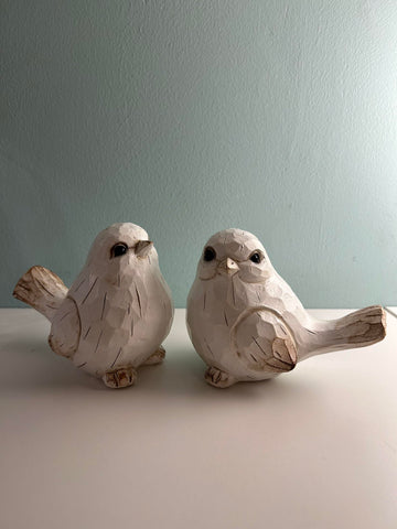 KiaoTime modern bird figurine on a desk enhances tabletop styling