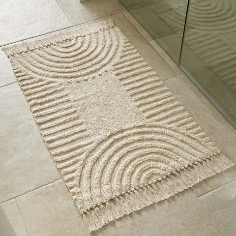KIBAGA easy-care rug: cold wash and air dry.