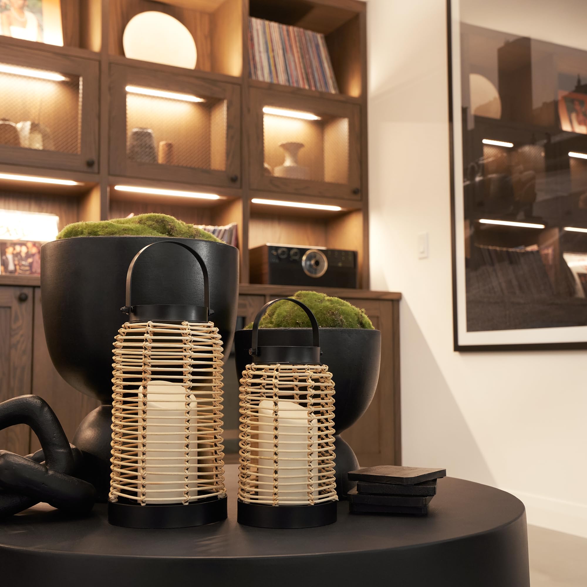 KIBAGA living room decor with two lanterns creating depth