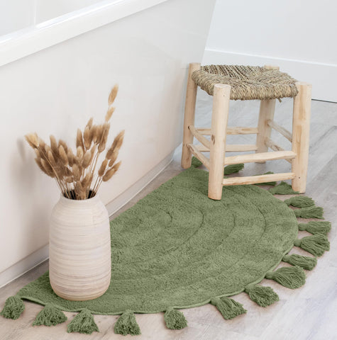 KIBAGA tassel rug enhances home decor with stylish detail