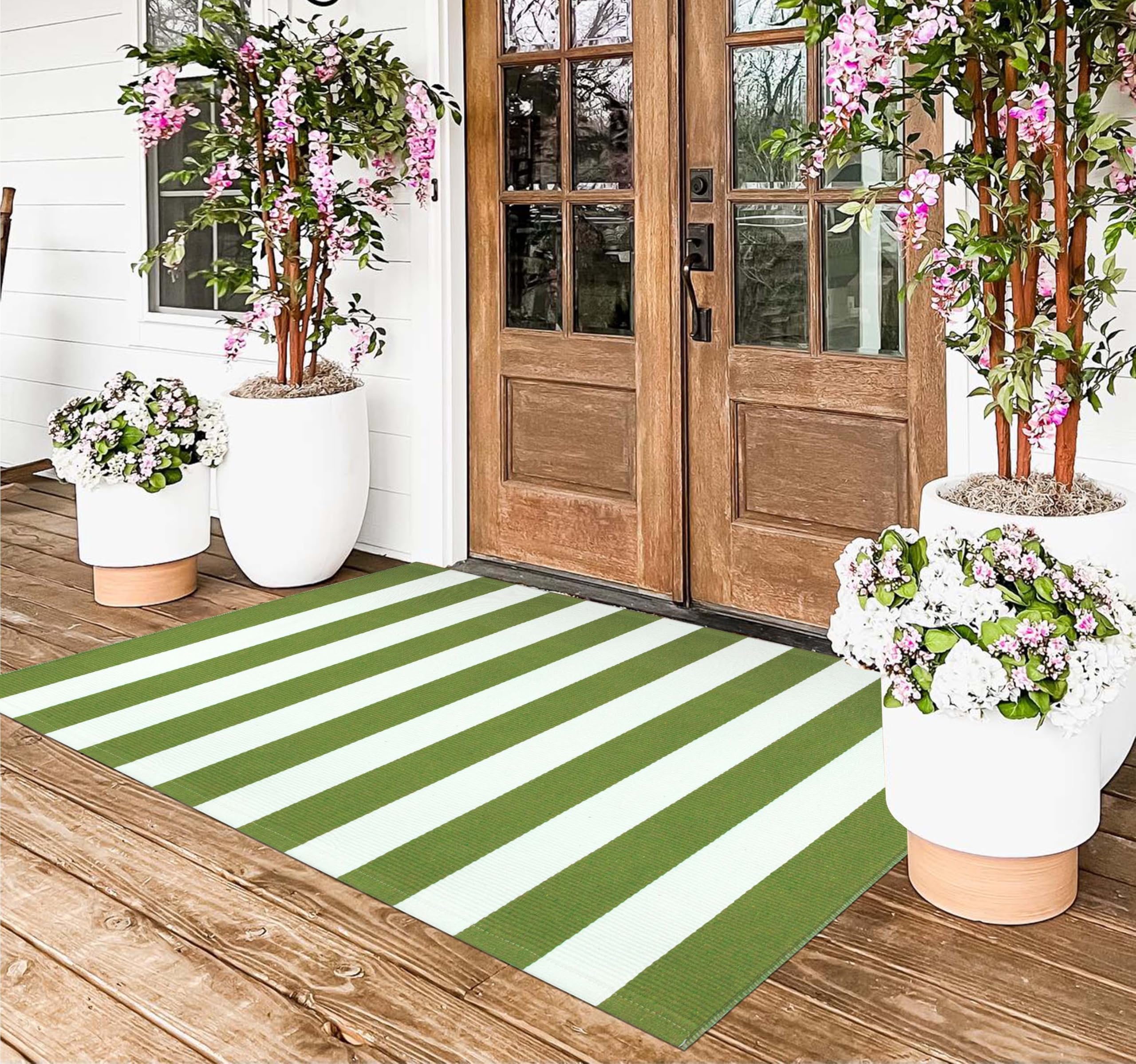 KIhipIoe hallway and kitchen rug, easy-clean striped textile.