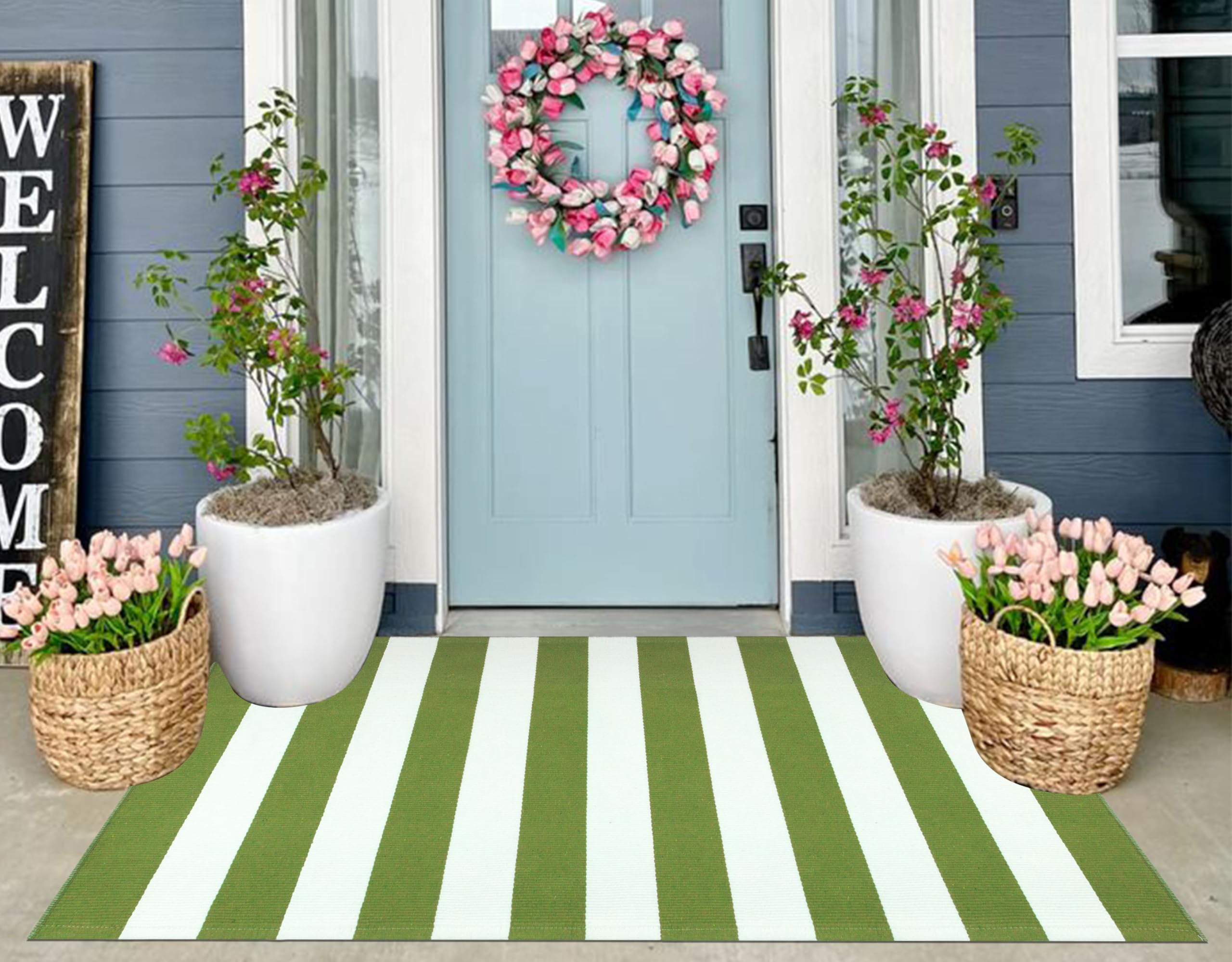 KIhipIoe welcome mat for front door, farmhouse style and resilient color.