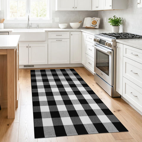 KILOCOCO buffalo plaid rug closeup weaves show tight construction and durability.