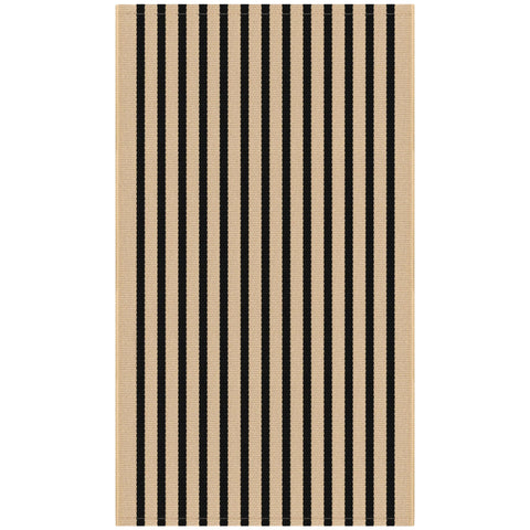 KILOCOCO entryway styling ideas with a striped rug for year round charm.
