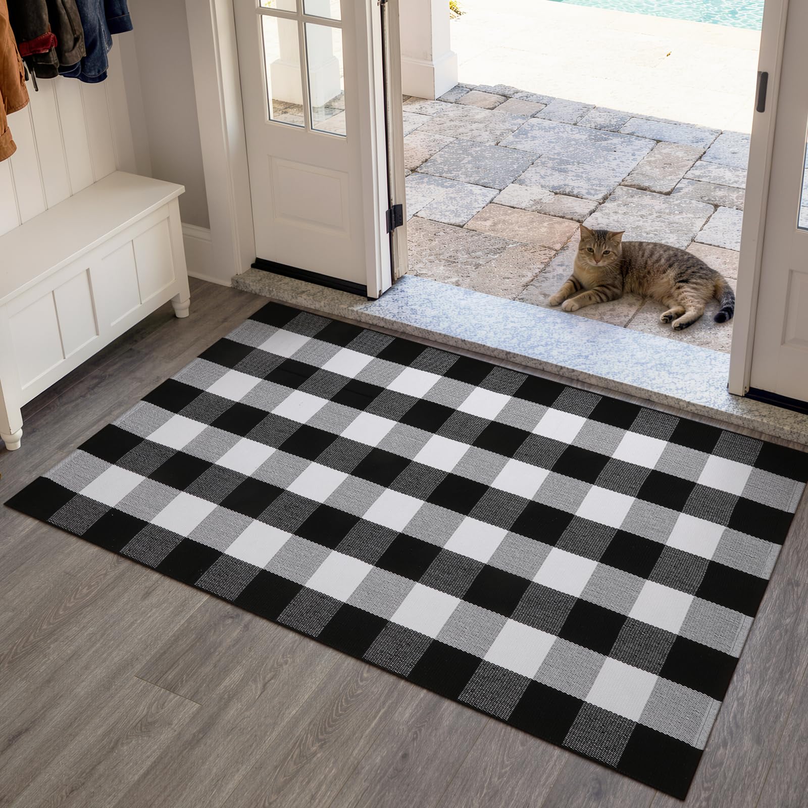 KIMODE farmhouse decor rug suitable for entryways, porches, and kitchens