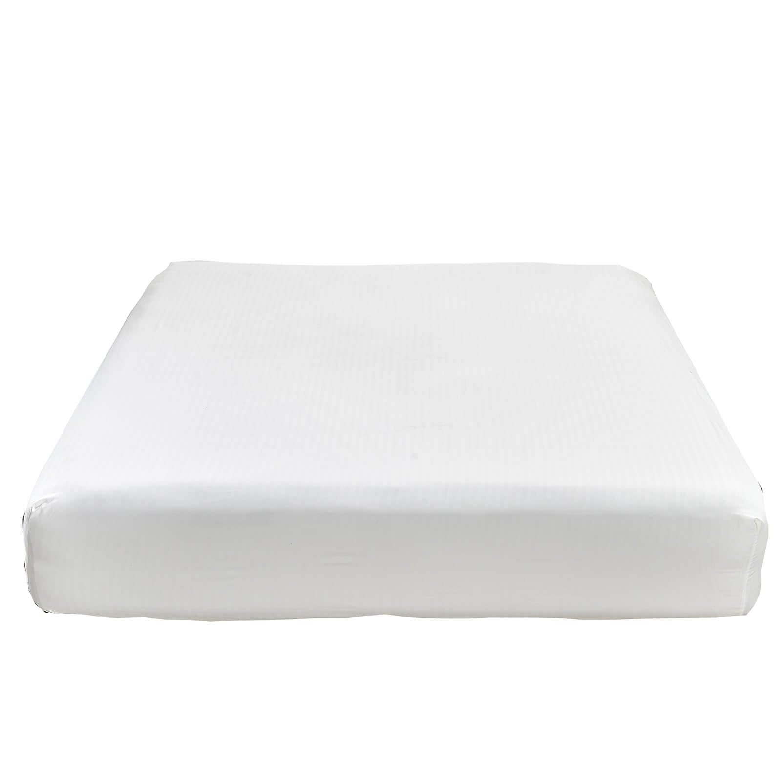 Kingnex easy-care design simplifies cold wash and dry for busy homes.