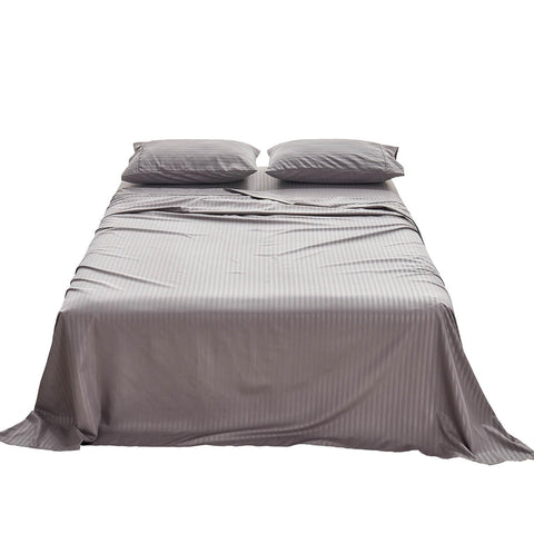 Kingnex pillowcases included for a complete bedding look