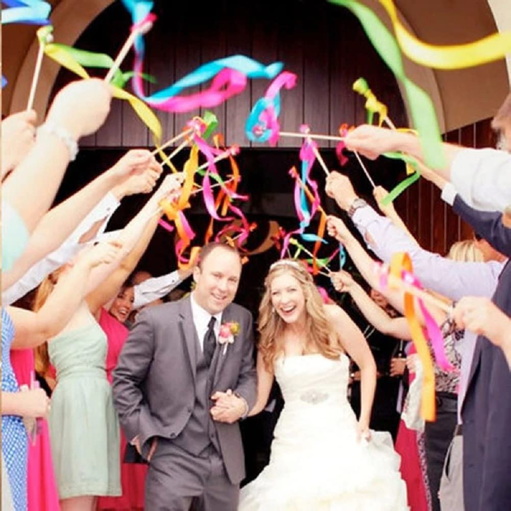Kingsnow eco-friendly design reduces mess compared to confetti.