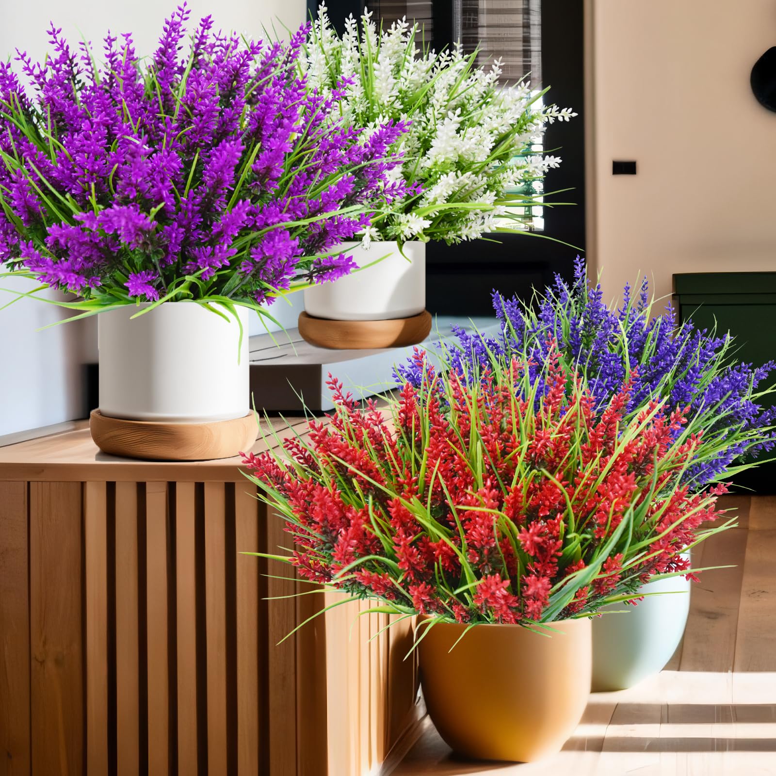 Kinisty packaging tip: fluff upon arrival to achieve fuller blooms and reduce odor.