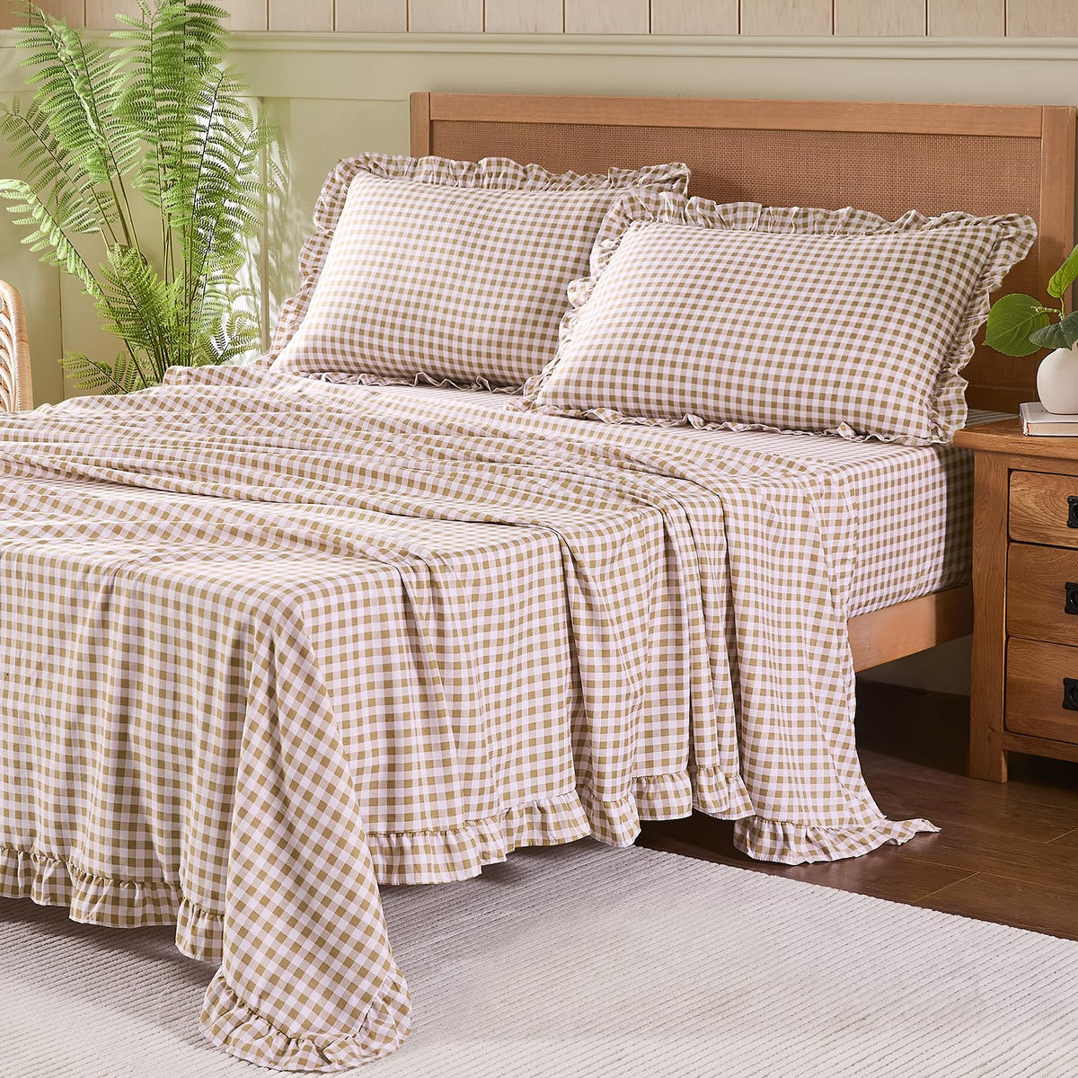 kisswish Gingham Queen flat sheet, soft microfiber for all-season comfort