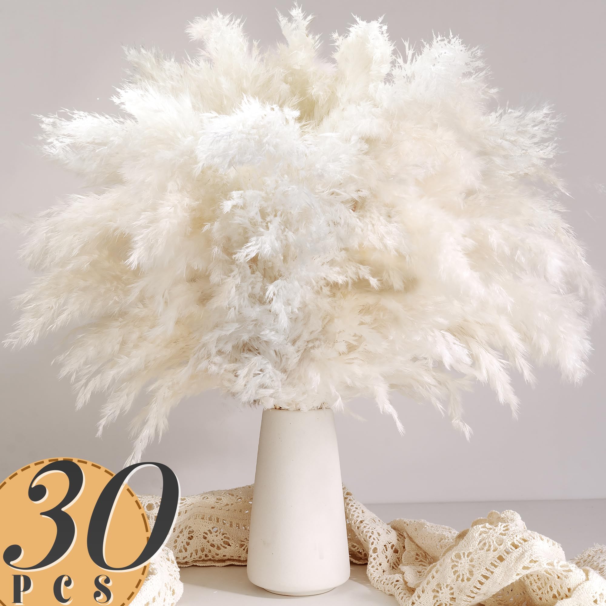 Kocat nursery decor with white pampas grass for soft textures