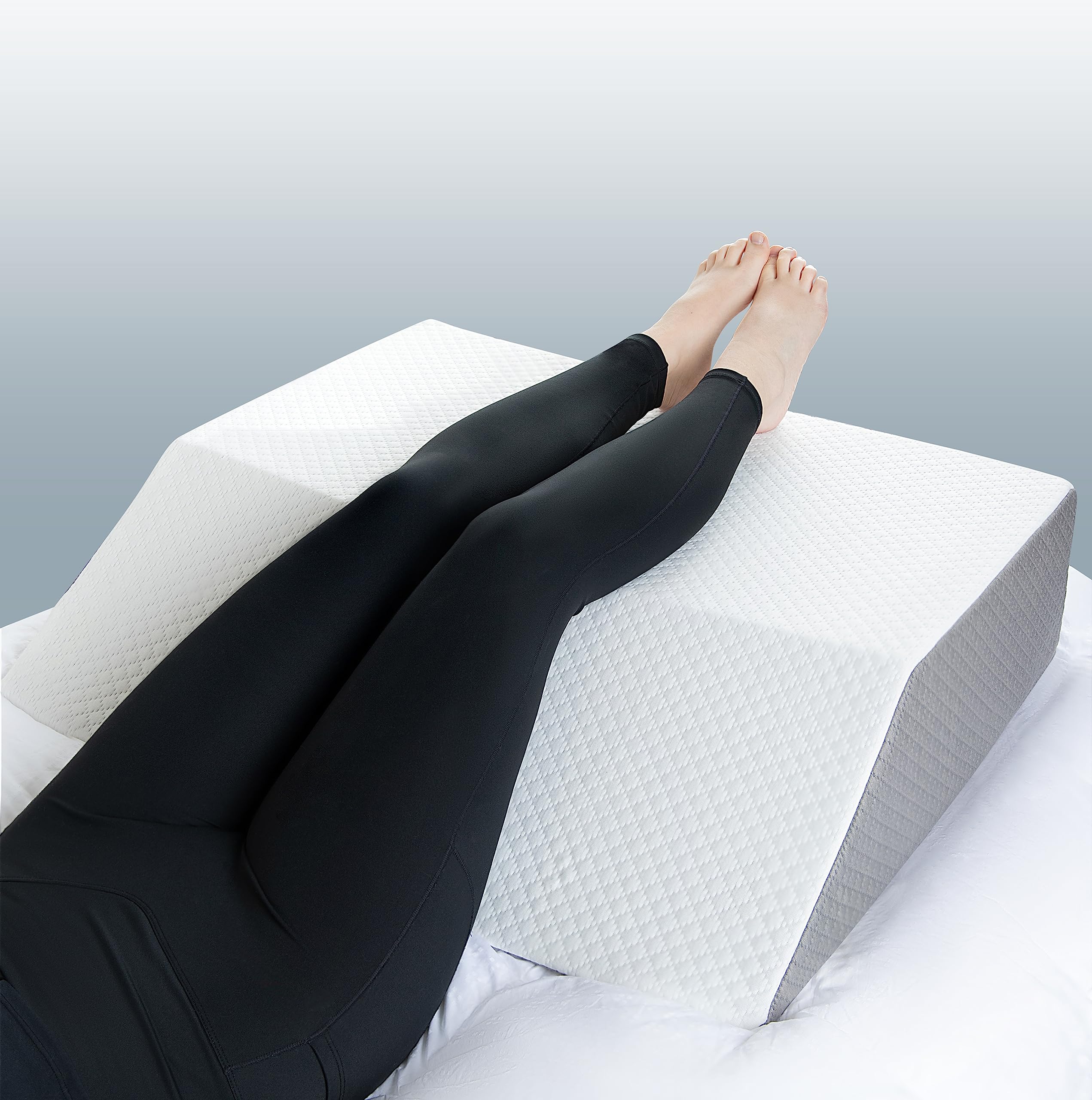 Kölbs extra-wide leg elevation pillow with jacquard cover for elevated comfort.