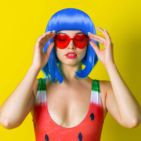KUUQA heart-shaped glasses set for colorful photos and party accents.