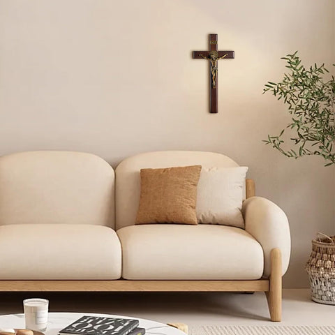 KUXBET eco-friendly varnish finish highlighting wood grain
