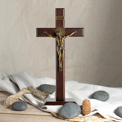 KUXBET silver-plated crucifix detail on hardwood cross