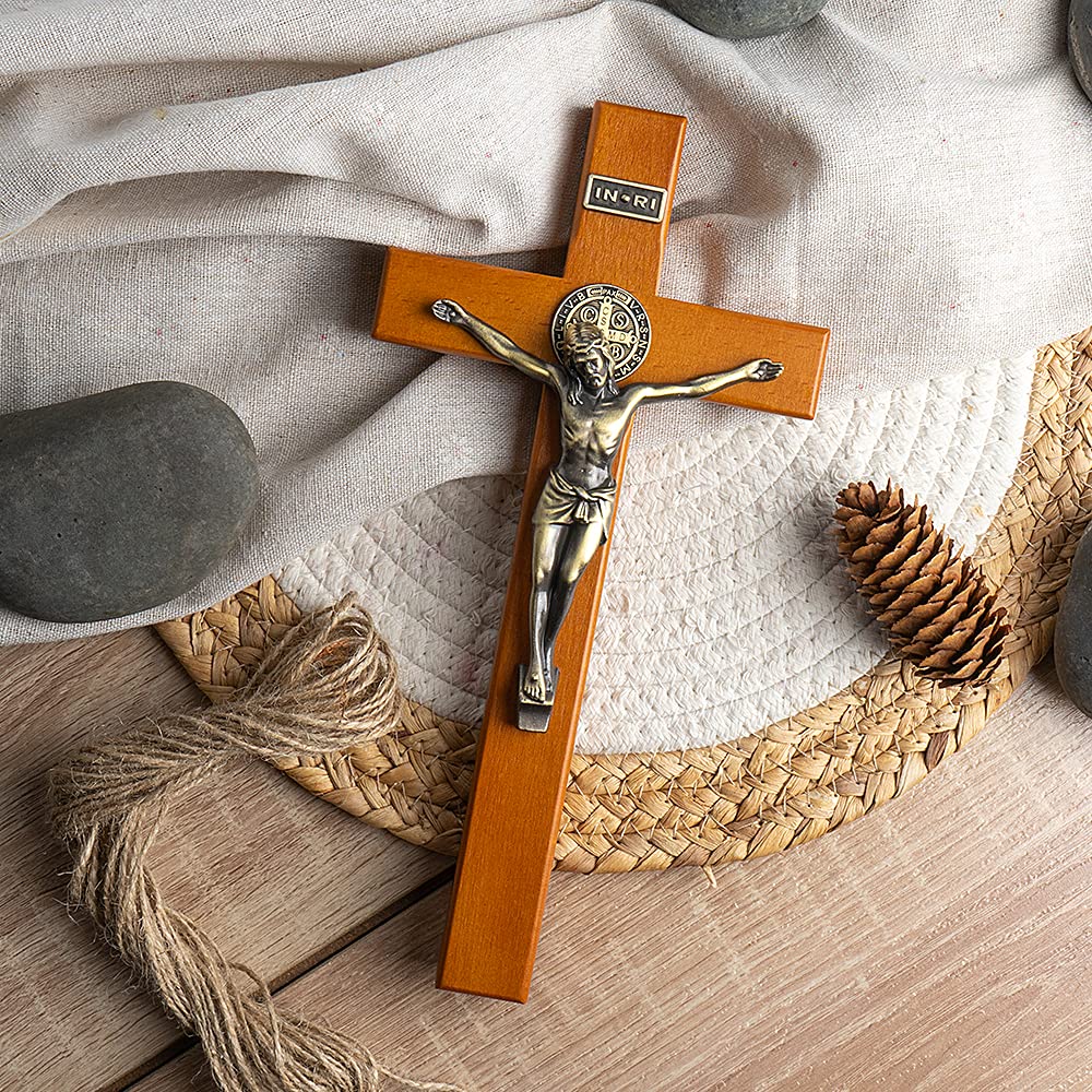 KUXBET silver-plated Jesus figure highlights craftsmanship and lasting beauty.