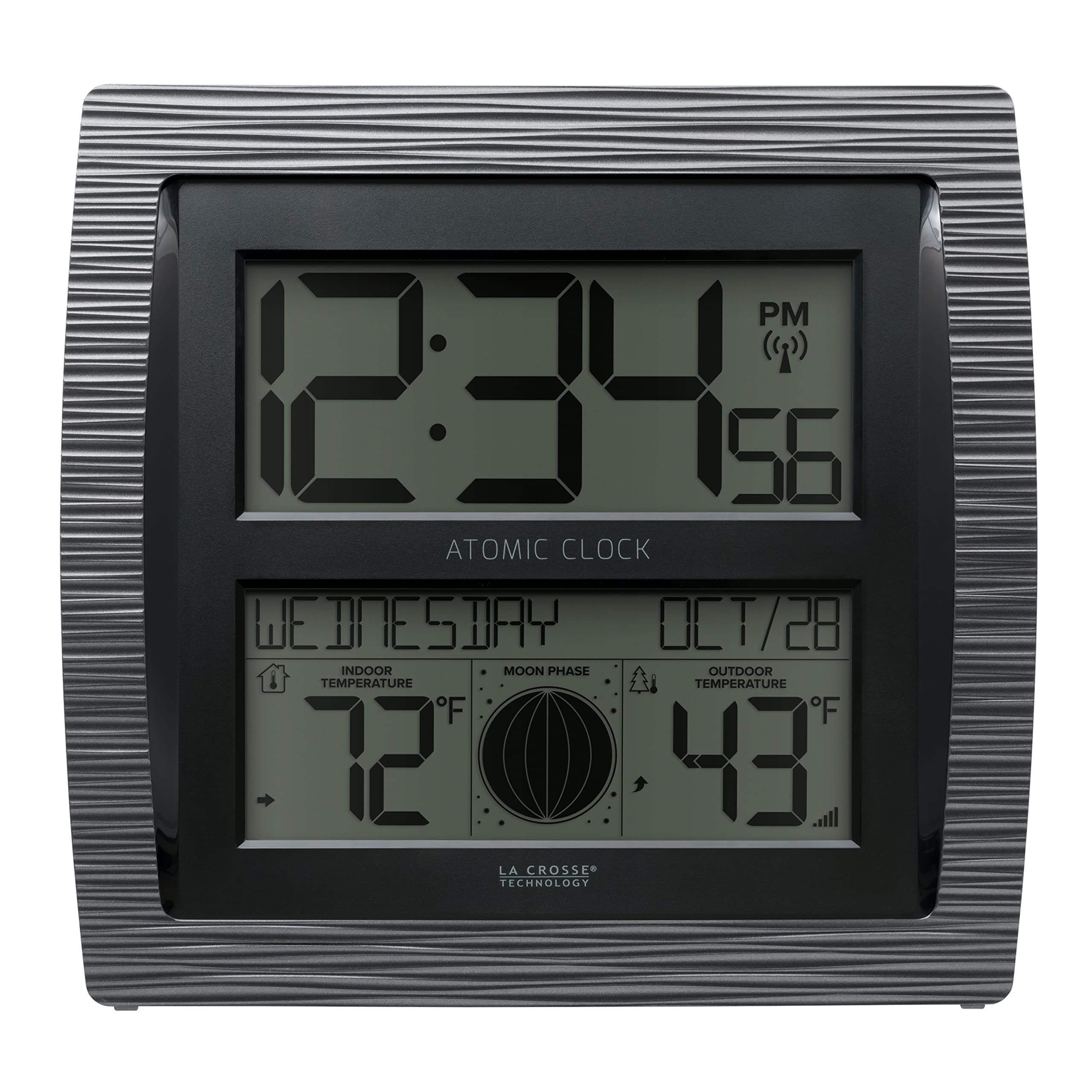 La Crosse Technology BBB86118-INT curved atomic clock front view for quick time reading.