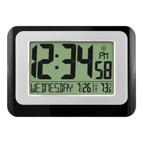 La Crosse Technology W88631 front view clock with precise time display