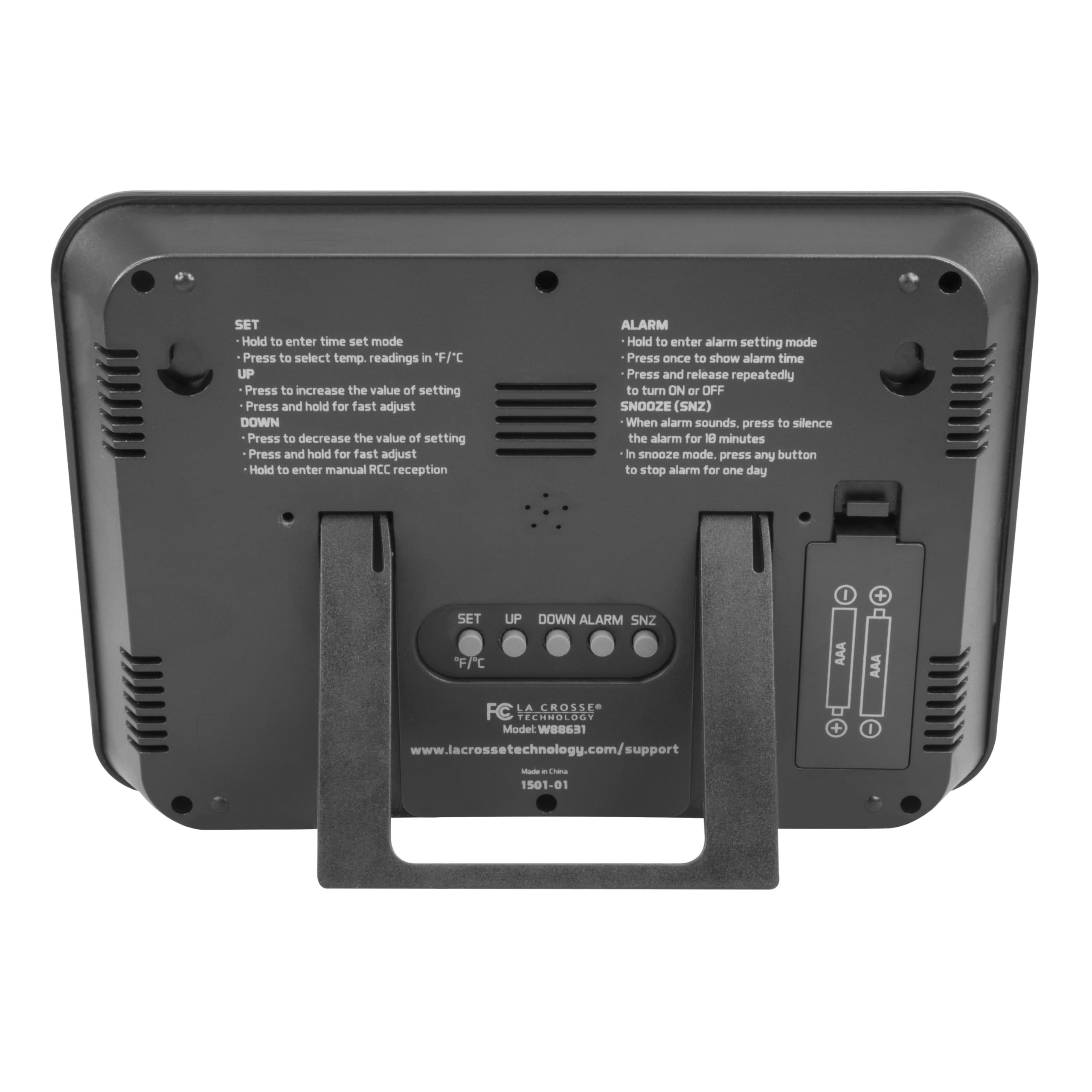 La Crosse Technology W88631 indoor temperature display in °F/°C
