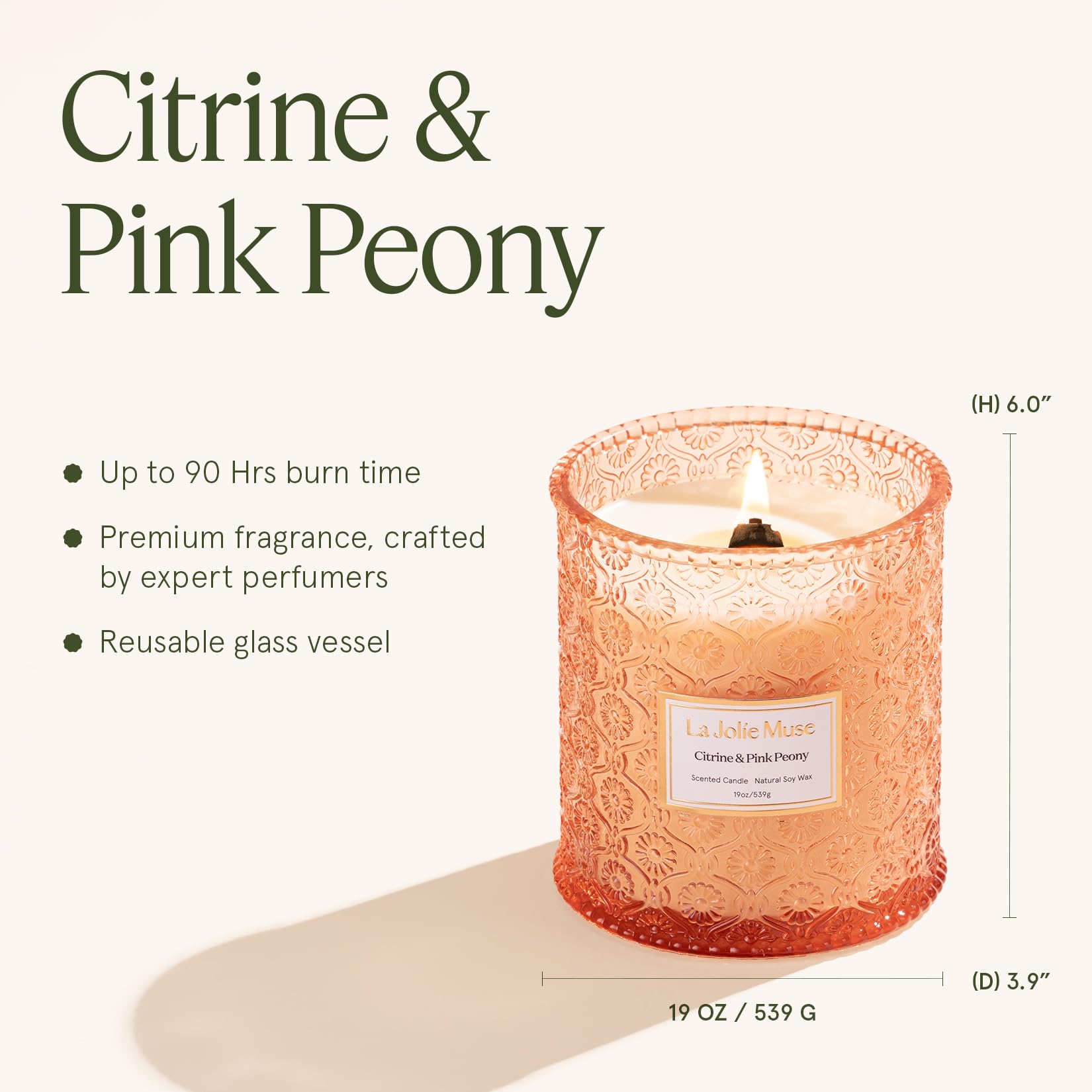 LA JOLIE MUSE 19oz glass jar showcases generous burn time.