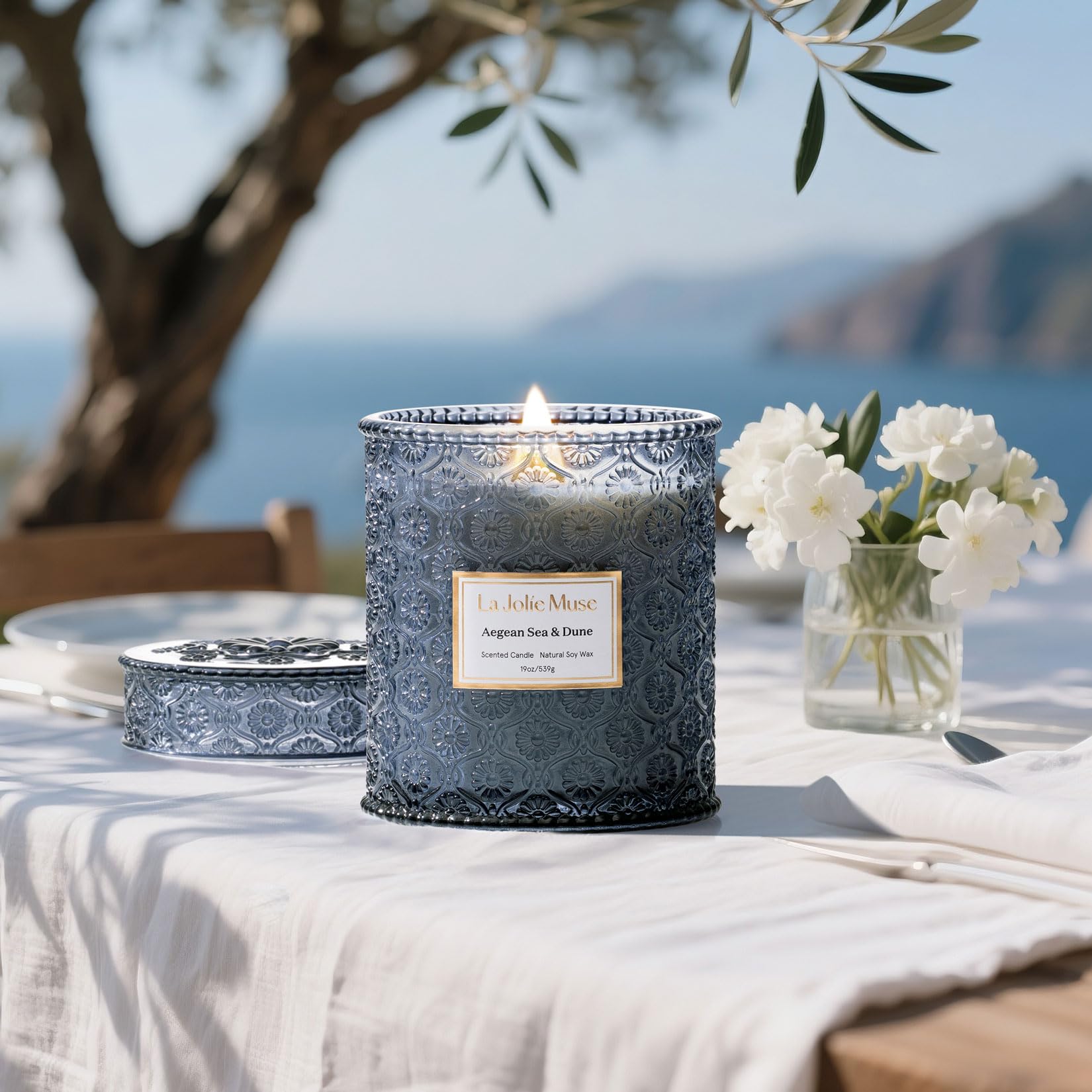 La Jolie Muse Aegean Sea & Dune wooden wick close-up reveals cozy crackle